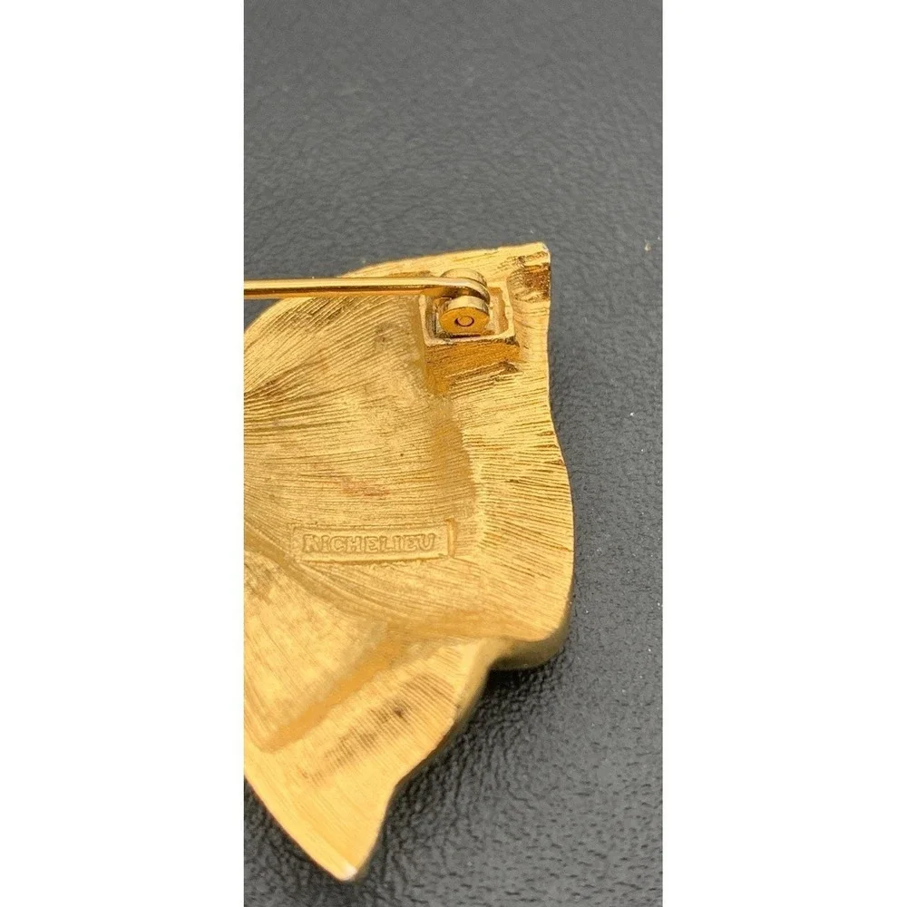 Vintage Richelieu Gold Tone Clear Rhinestone‎ Ribbon Bow Brooch Pin